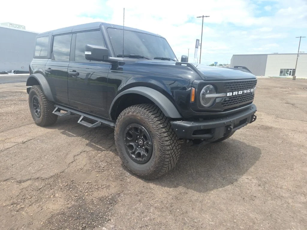 Used 2024 Black Ford Wildtrak image 8