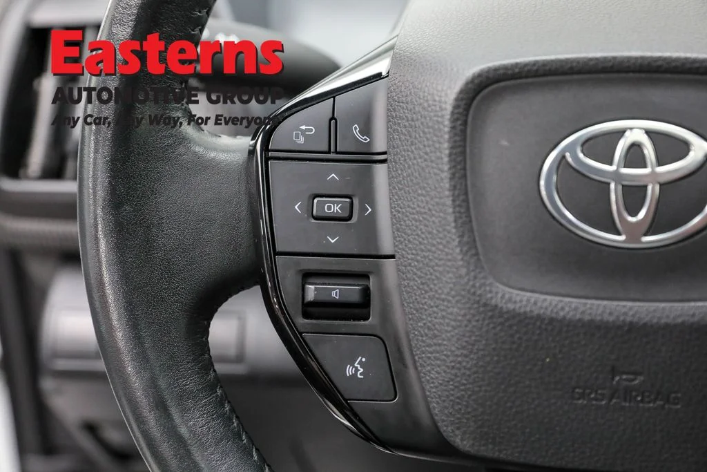Used 2023 White Toyota XLE image 15