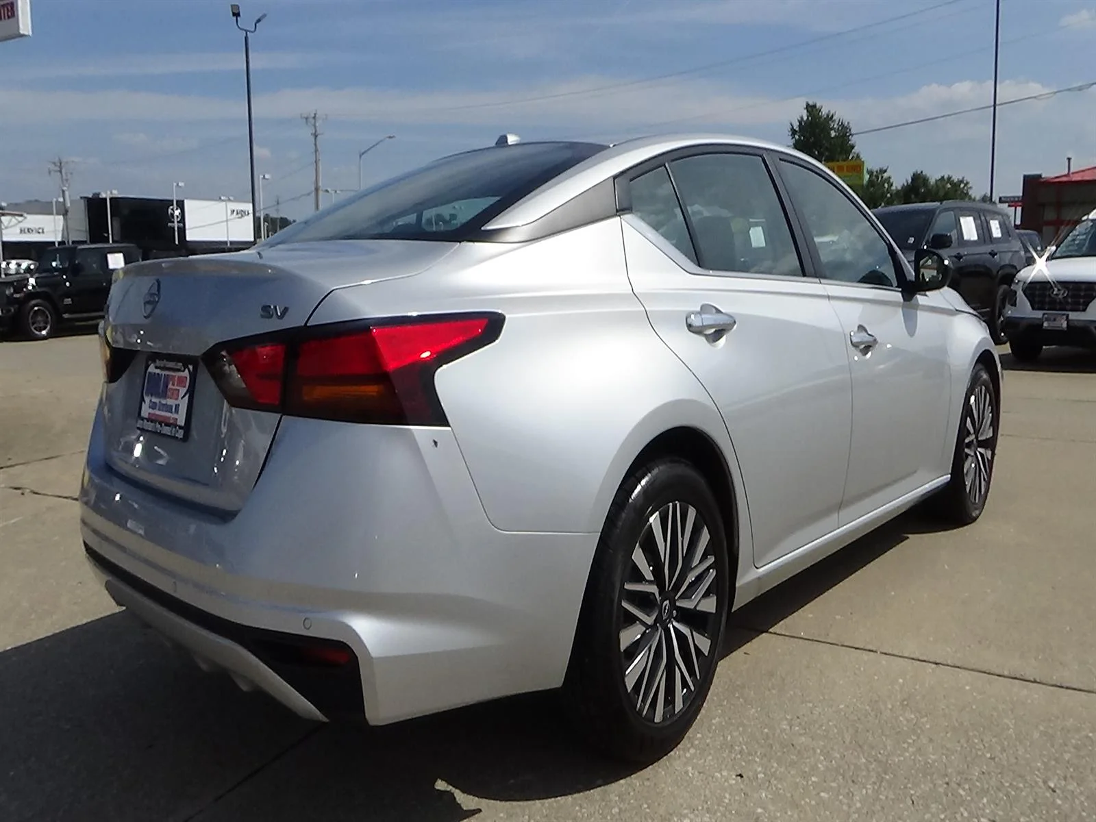Certified Used 2024 Brilliant Silver Metallic (k23) Nissan 2.5 SV image 7