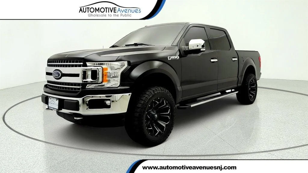 Used 2018 Shadow Black Ford XLT 4WD SuperCrew 5.5