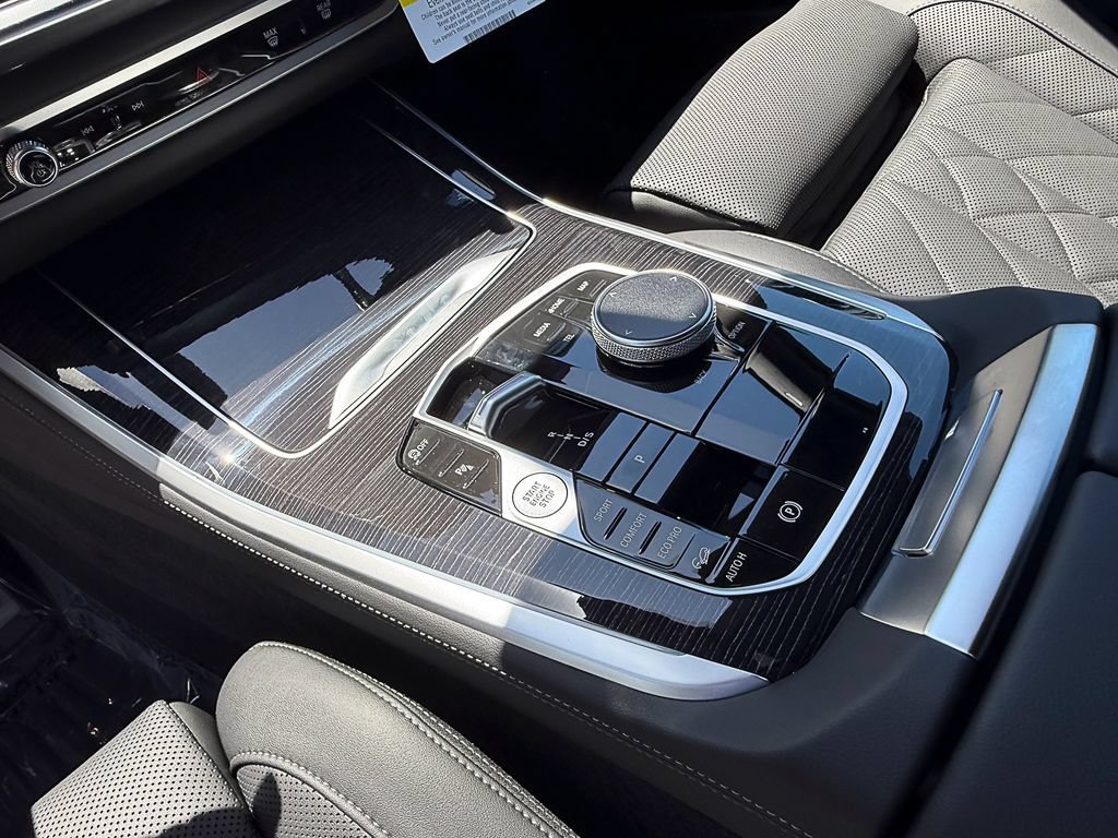 New 2026 Black Sapphire Metallic BMW xDrive40i image 10