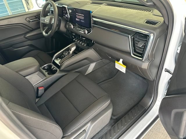 New 2026 Summit White GMC Elevation image 35