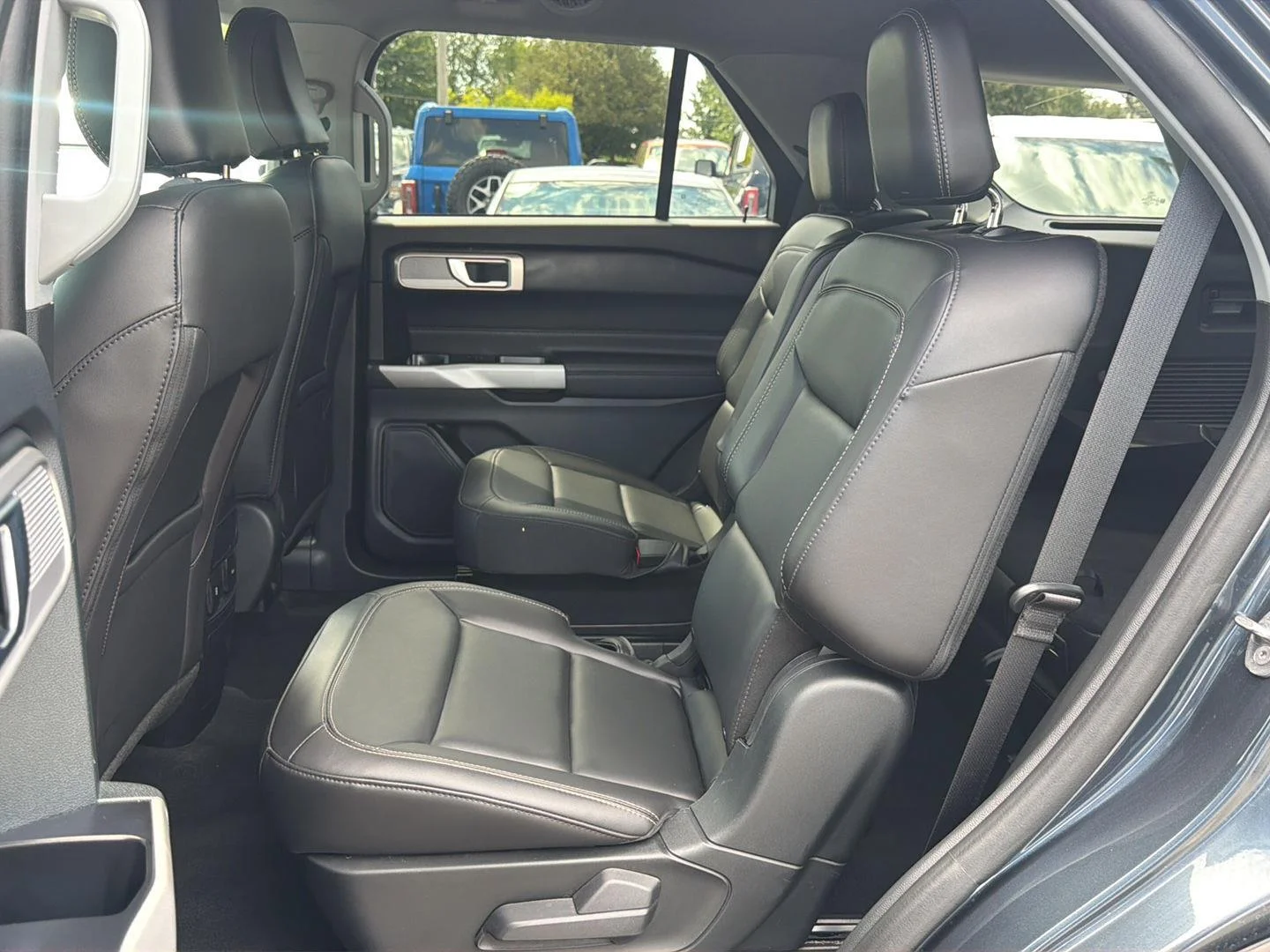 Used 2024 Stone Blue Metallic Ford XLT image 7