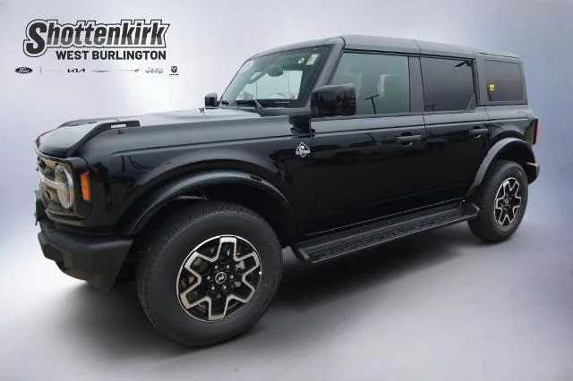 2026 Ford Bronco 4-Door Outer Banks