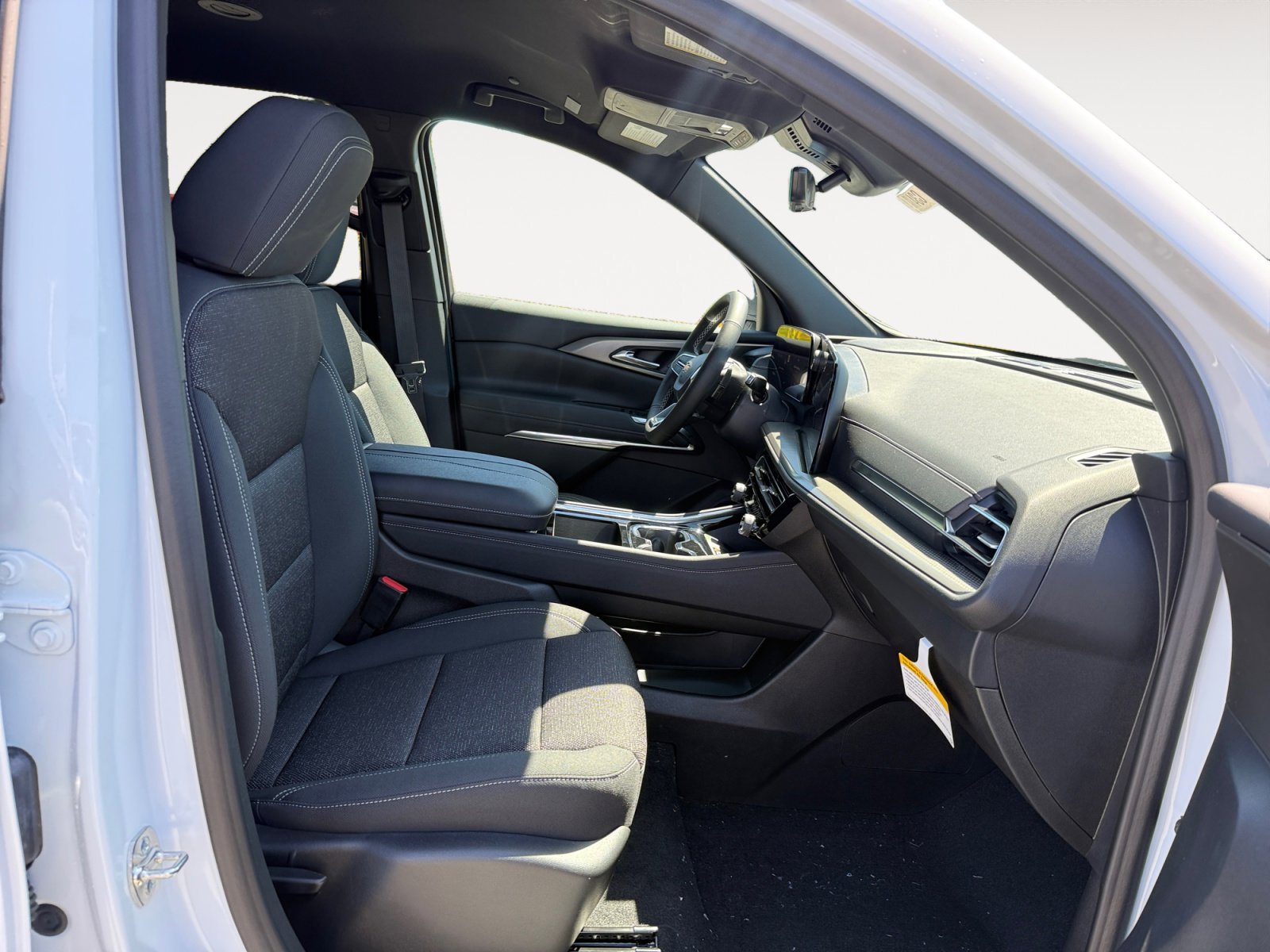 New 2026 Summit White Chevrolet FWD LT image 19