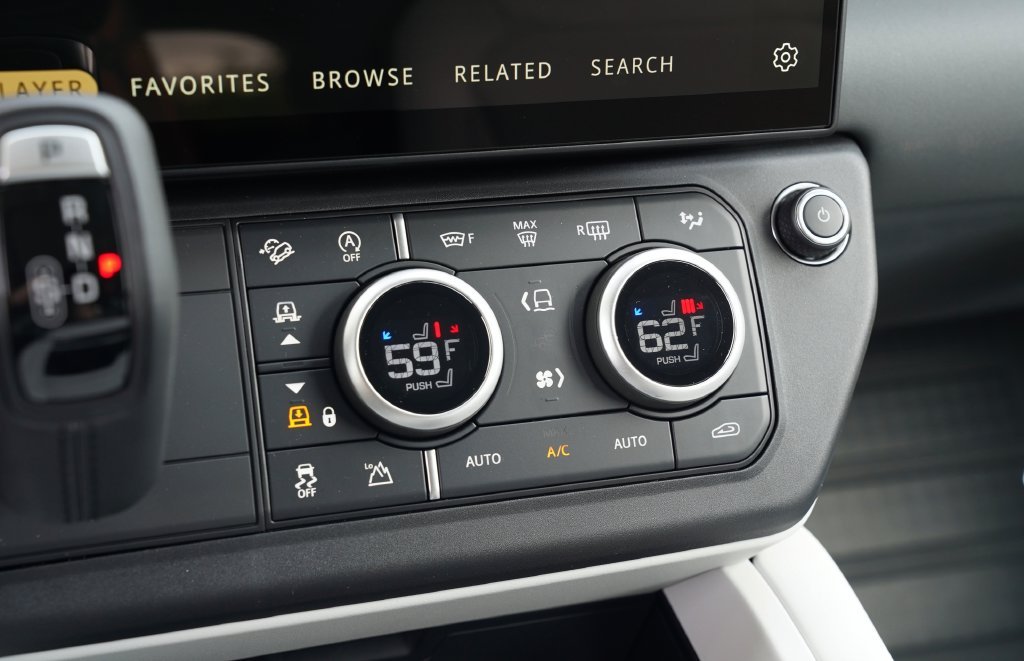 New 2026 Woolstone Green Land Rover S image 26