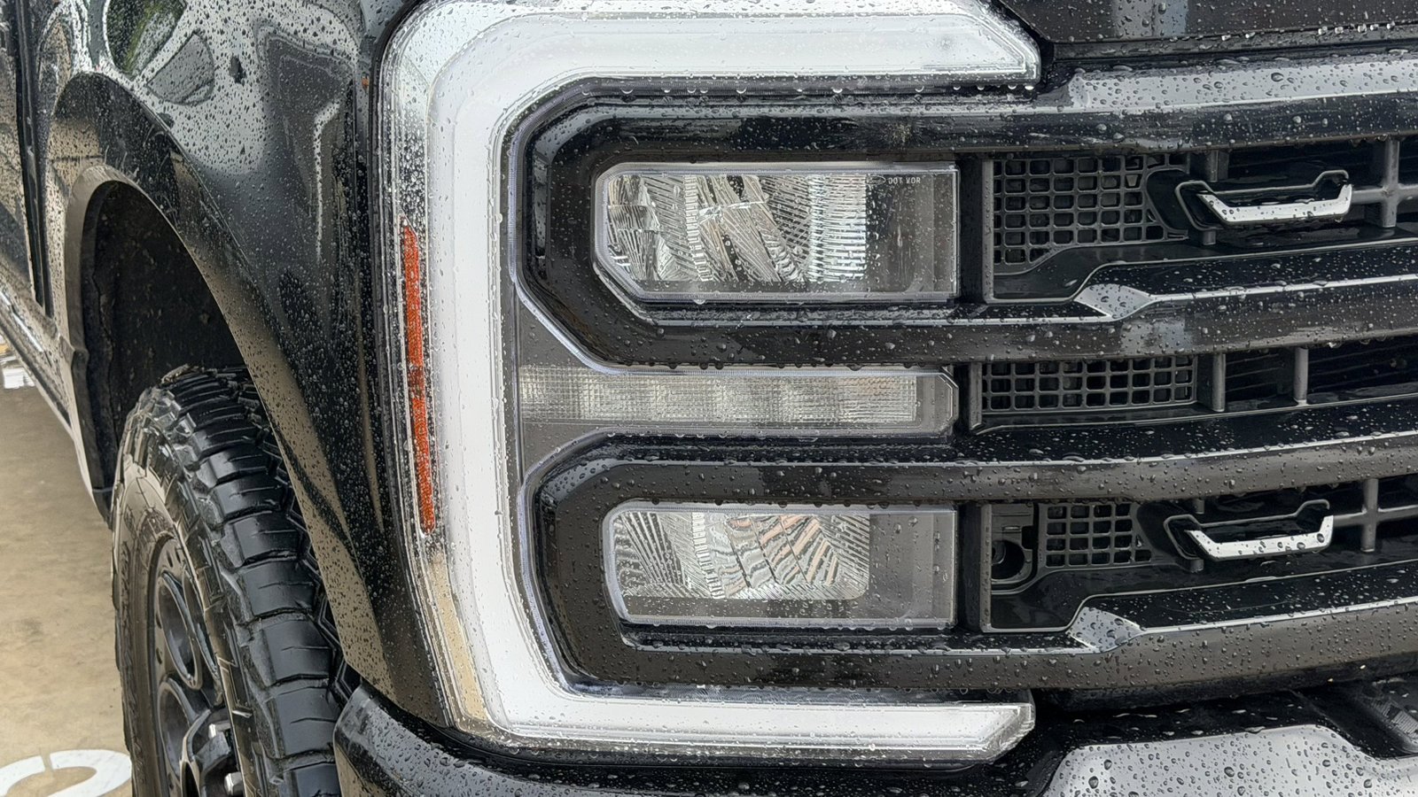 Certified Used 2024 Black Metallic Ford LARIAT image 14
