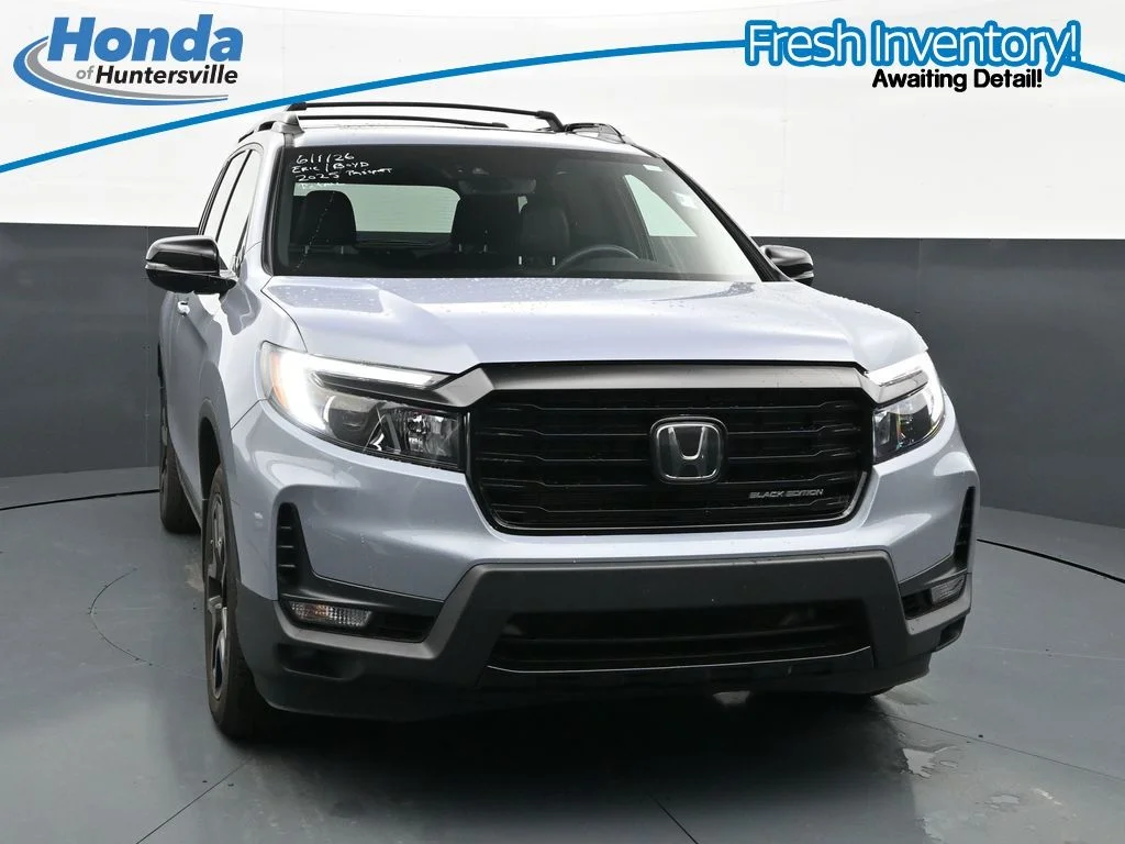 2025 Honda Passport 3.5 Black Edition 4WD Auto's photo
