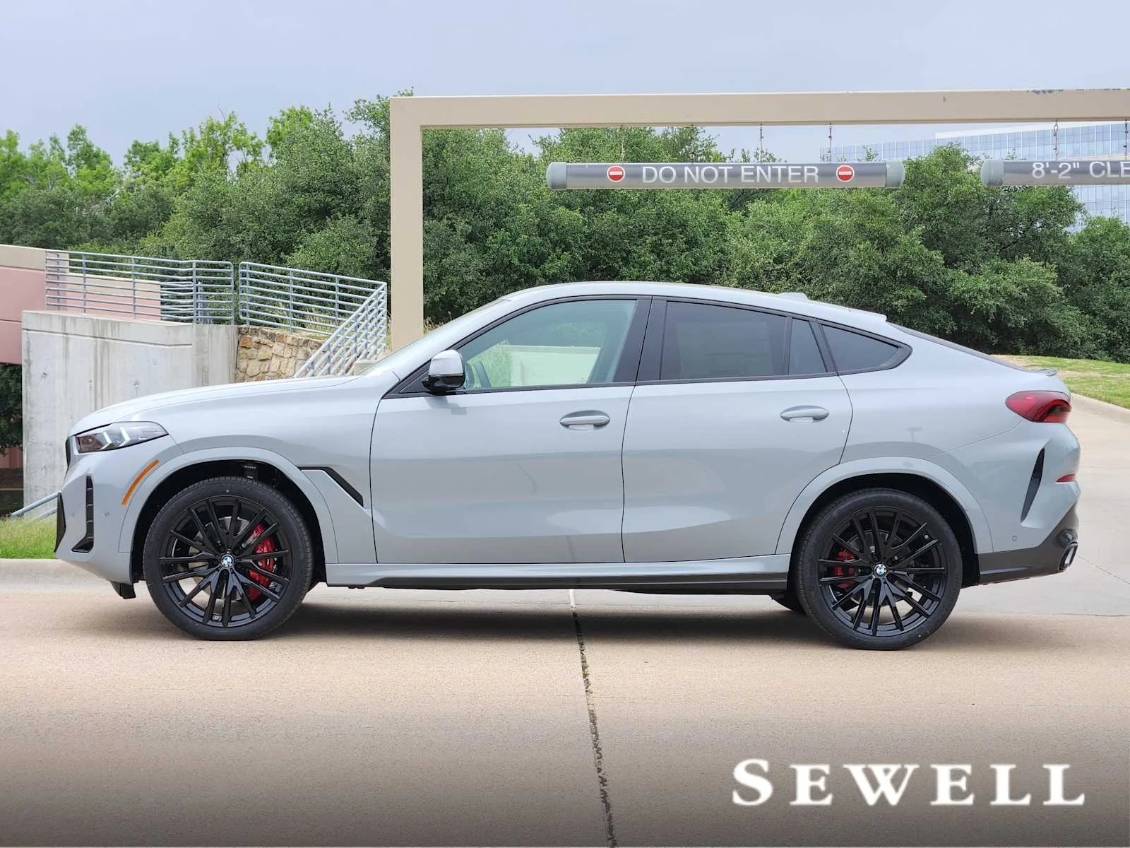 New 2027 Brooklyn Grey Metallic BMW xDrive40i image 2