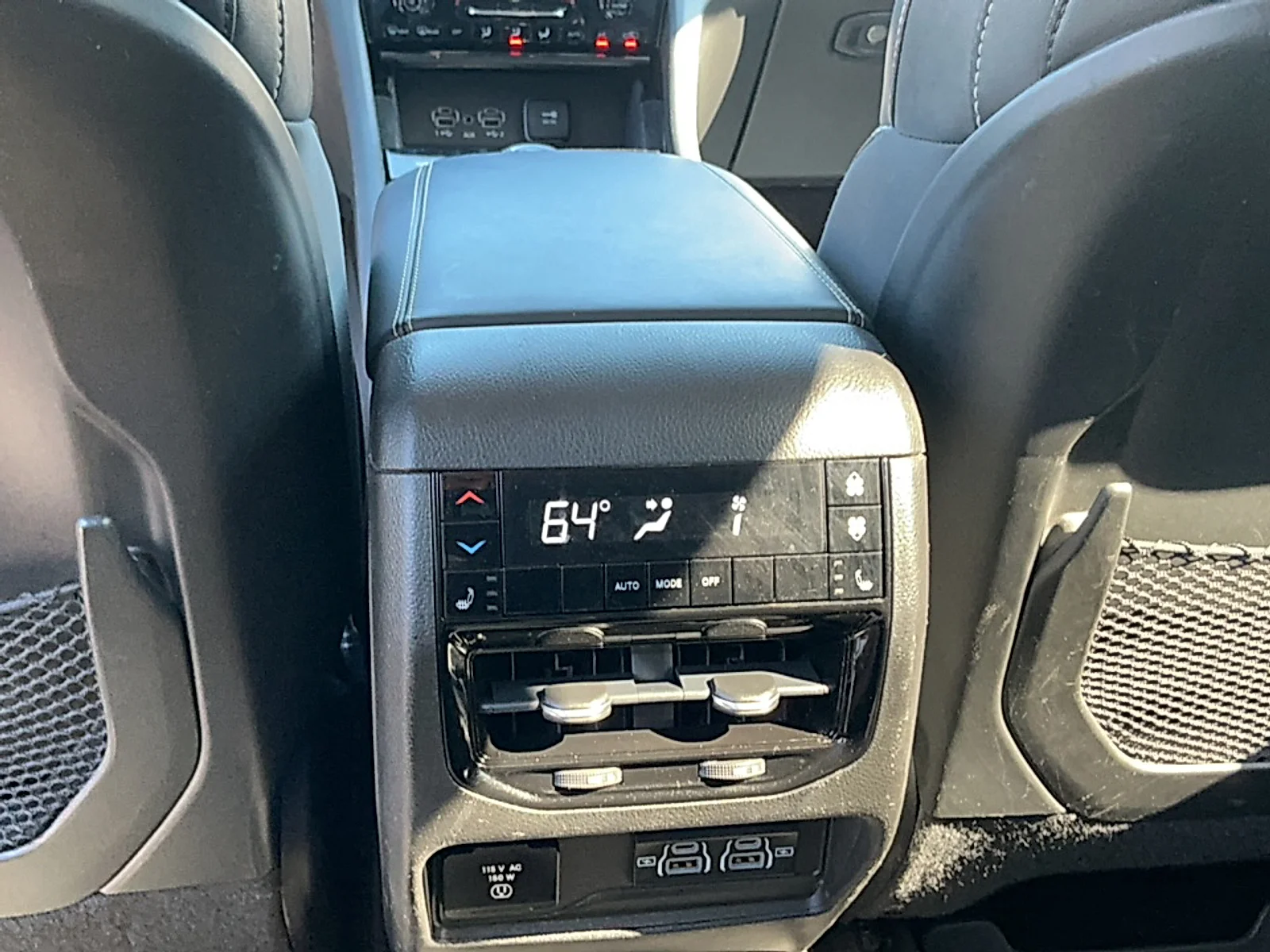 Used 2021 Rocky Mountain Pearlcoat Jeep Limited 4x4 image 17