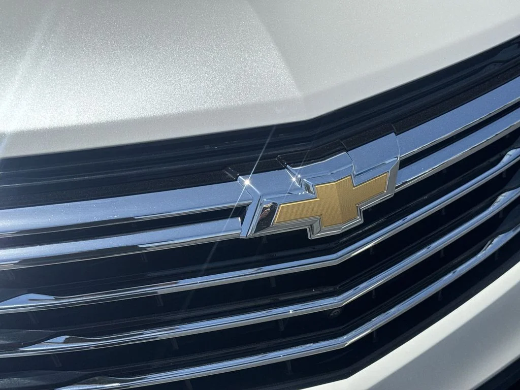 Used 2024 Beige Chevrolet Premier image 31