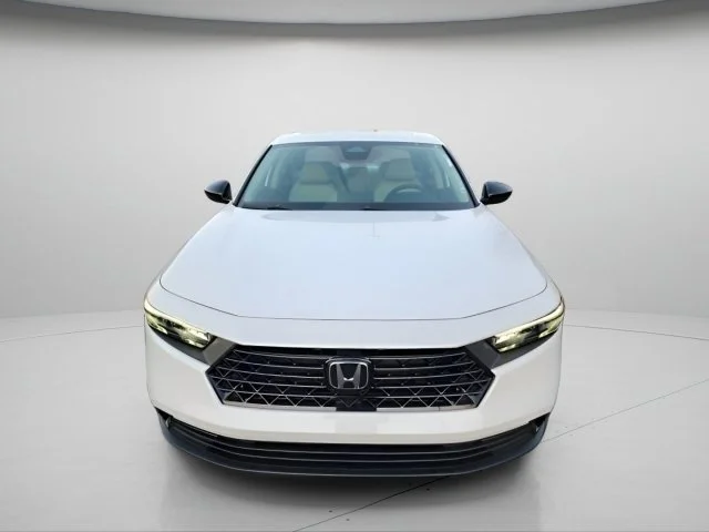 New 2026 Platinum White Pearl Honda SE image 2