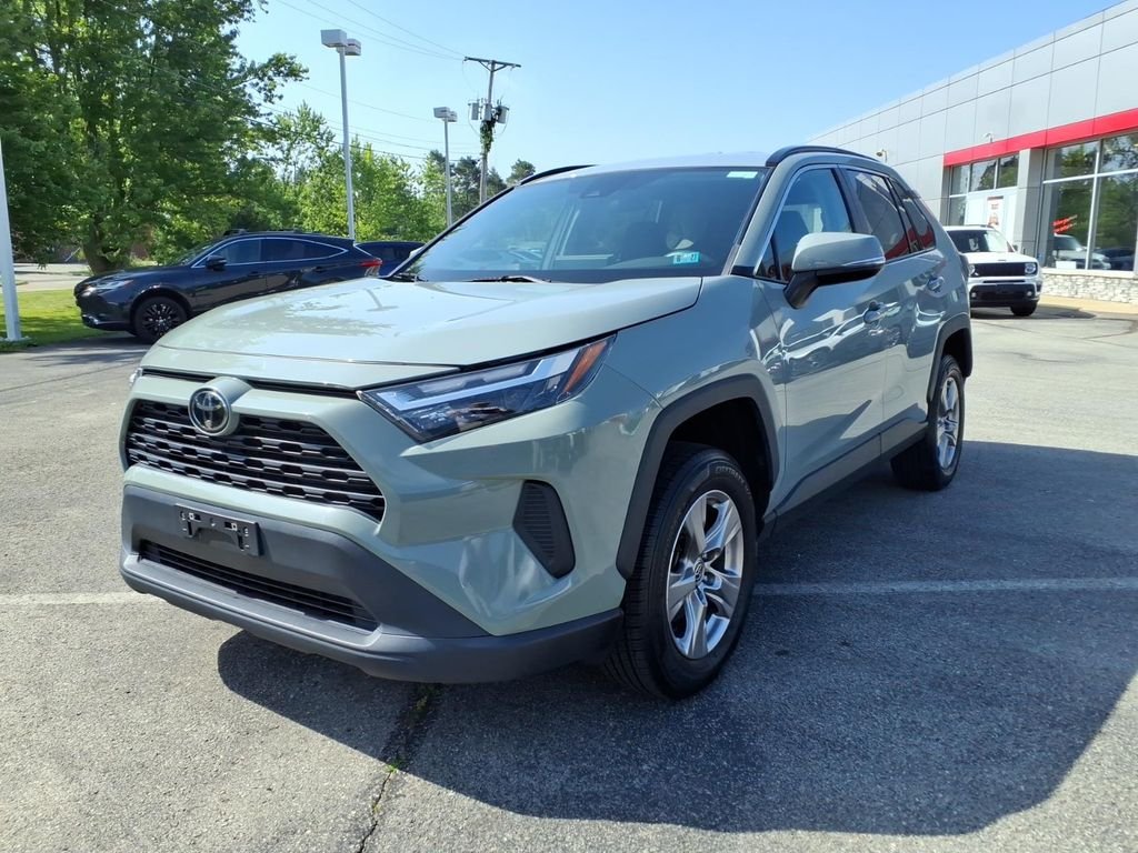 2023 Toyota RAV4 XLE - Photo 8