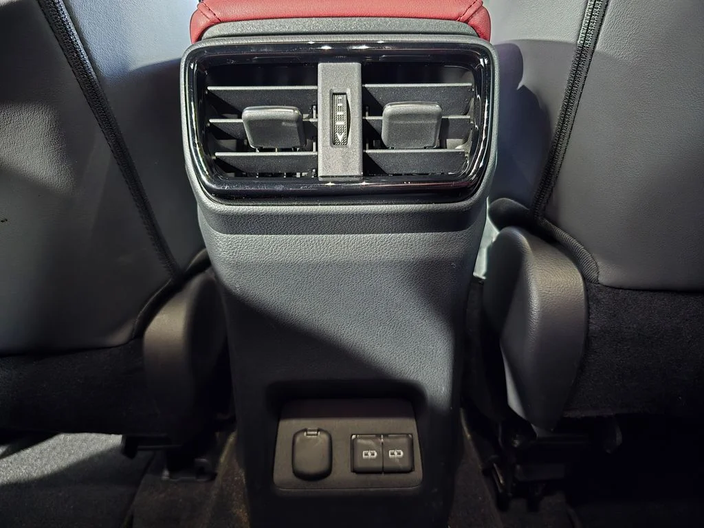 Used 2023  Lexus 250 Premium image 28
