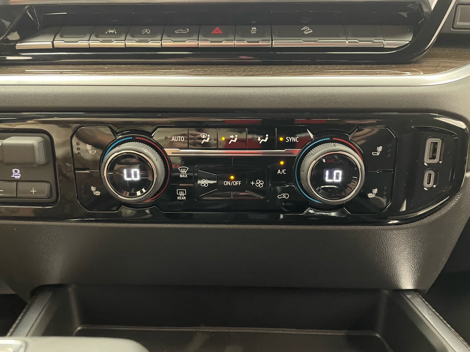 2026 Chevrolet Silverado 1500 RST - Photo 6