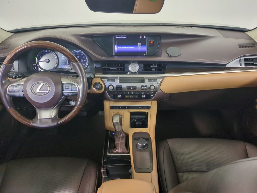2018 Lexus ES 350 - Photo 16