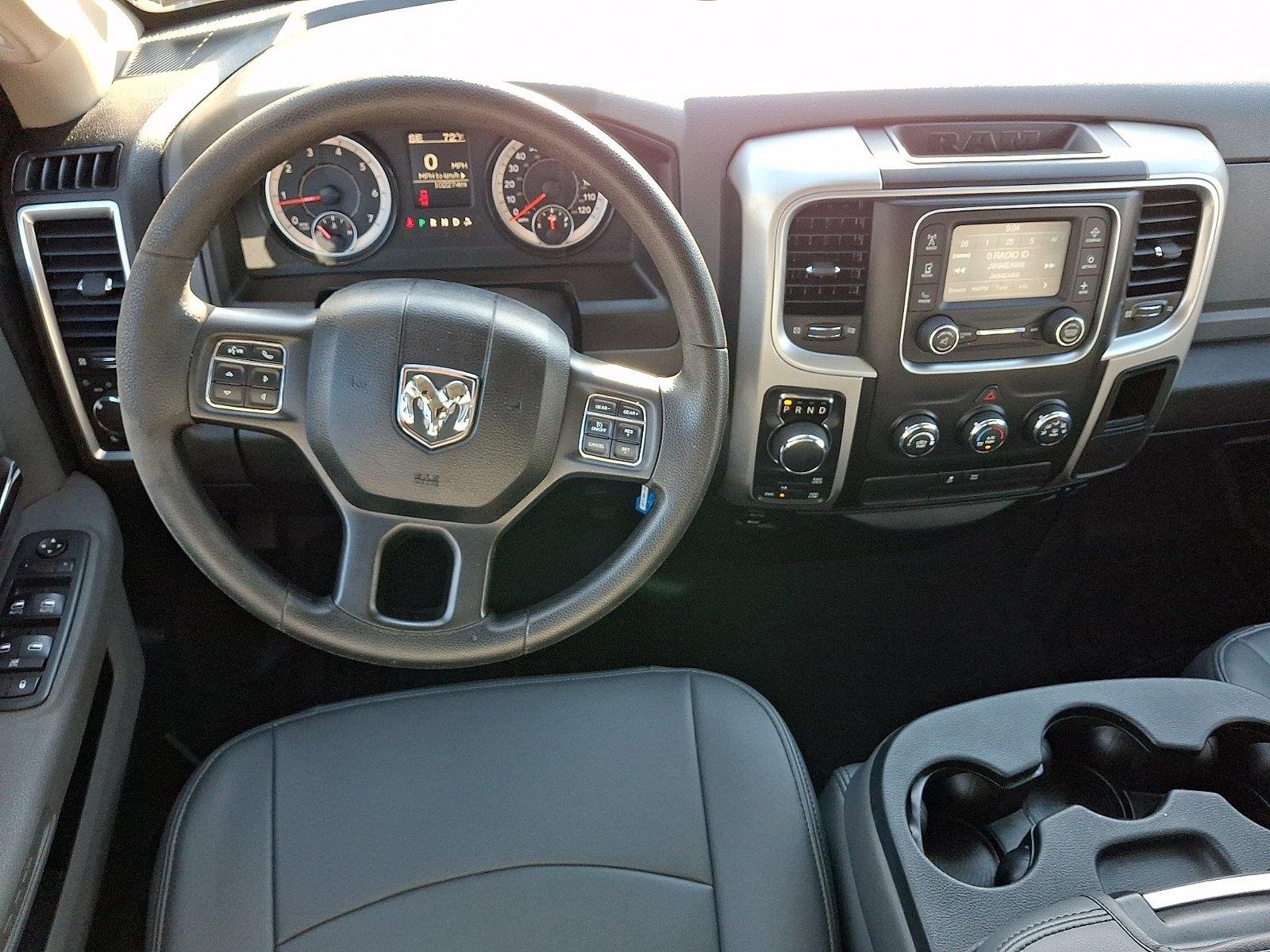 Used 2017 Delmonico Red Pearlcoat Ram SLT image 11