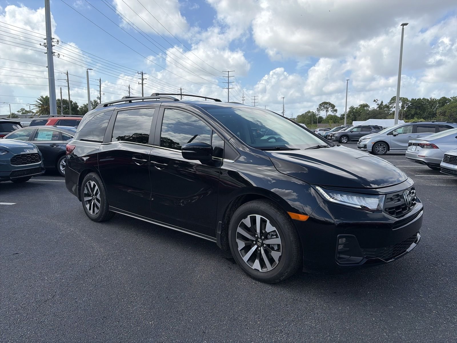 2026 Honda Odyssey EX-L's photo
