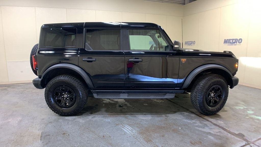 Used 2025 Black Ford Badlands image 2