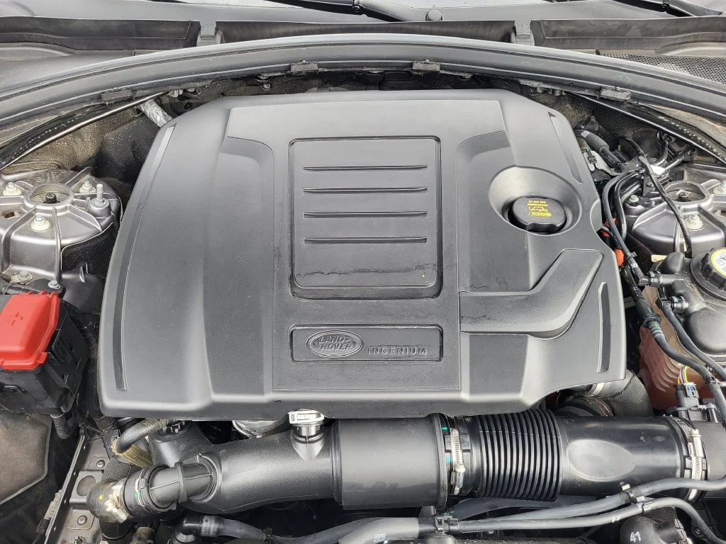 Used 2023  Land Rover S image 28