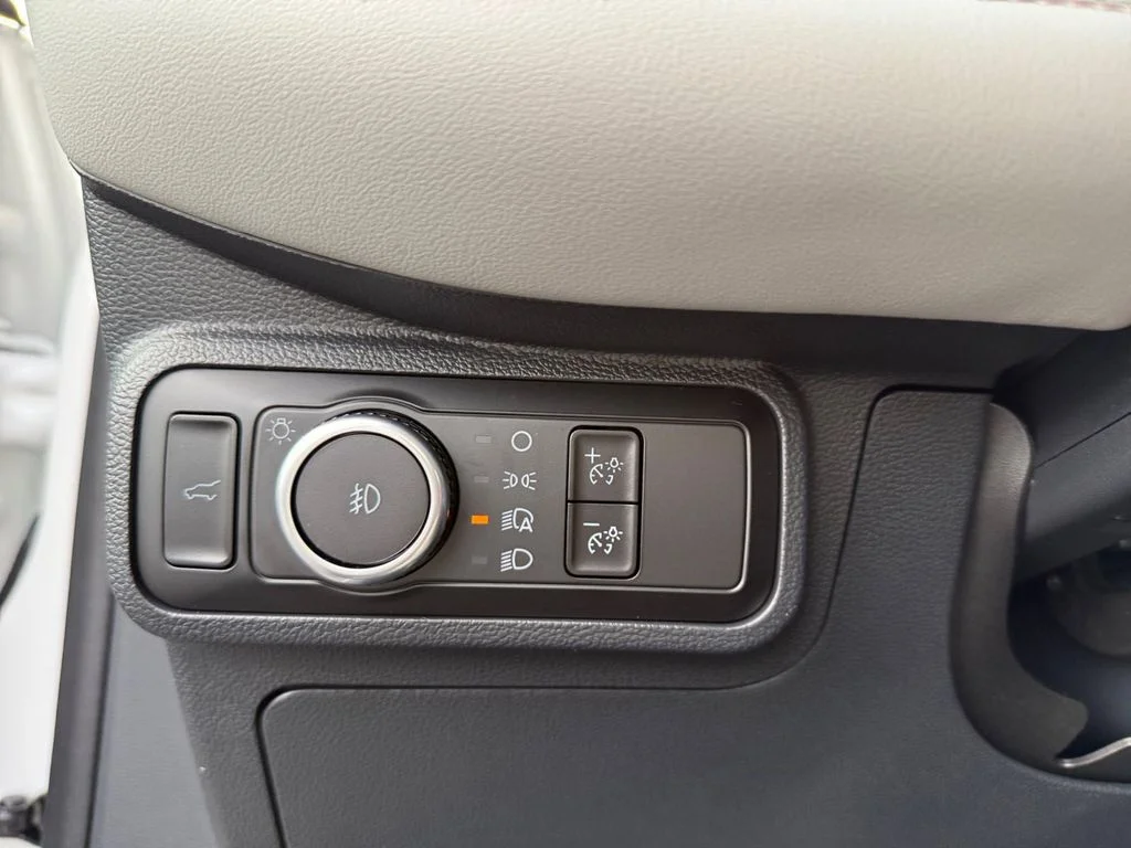 2026 Ford Explorer Active - Photo 25