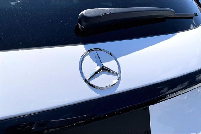 Certified Used 2024 White Mercedes-Benz GLC 300 image 28