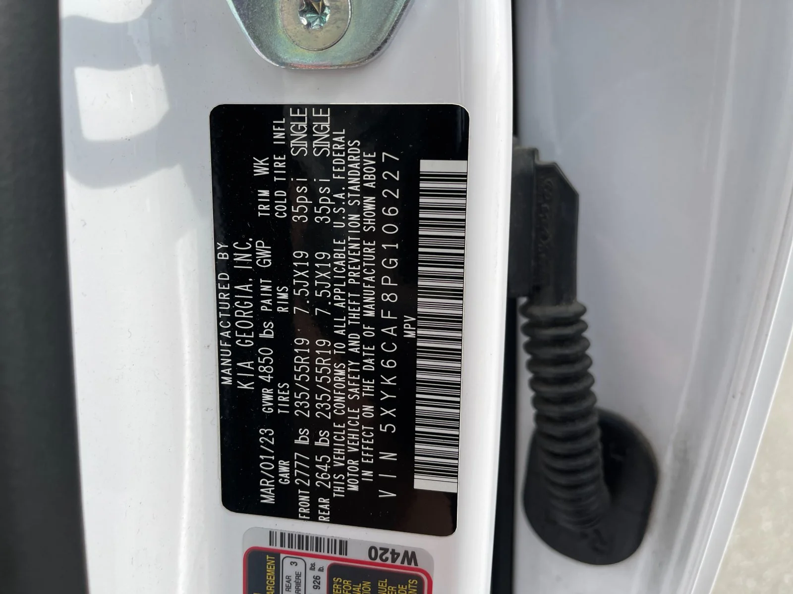 Used 2023 White Kia X-Line image 34