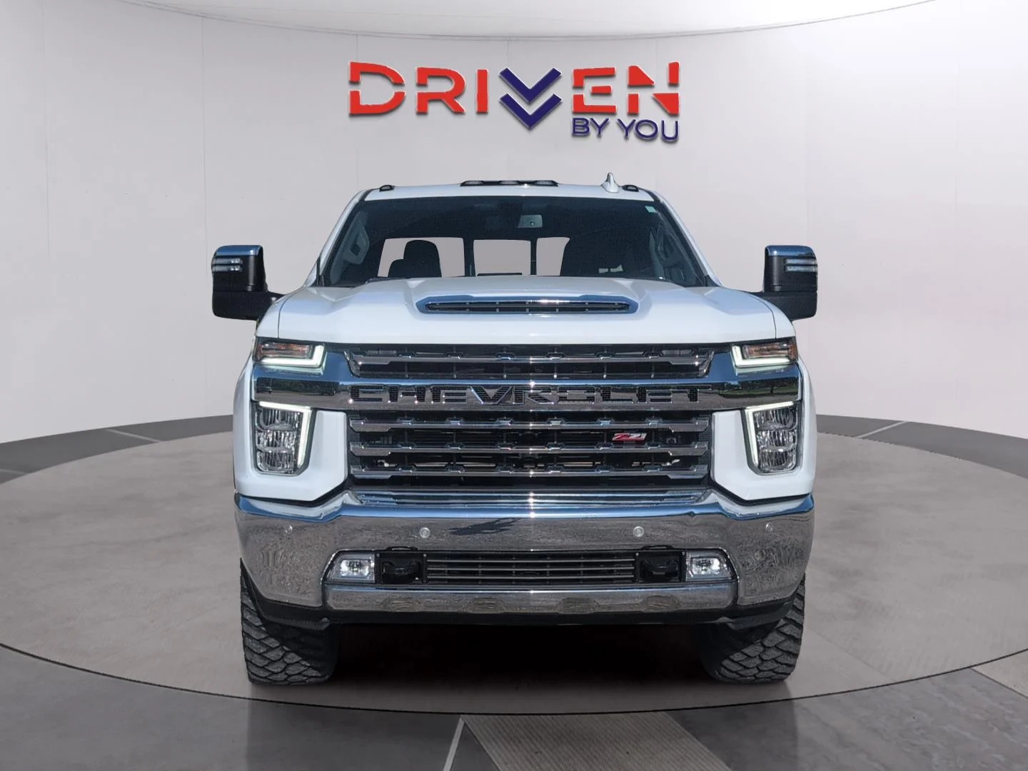 Used 2022 Summit White Chevrolet LTZ image 8