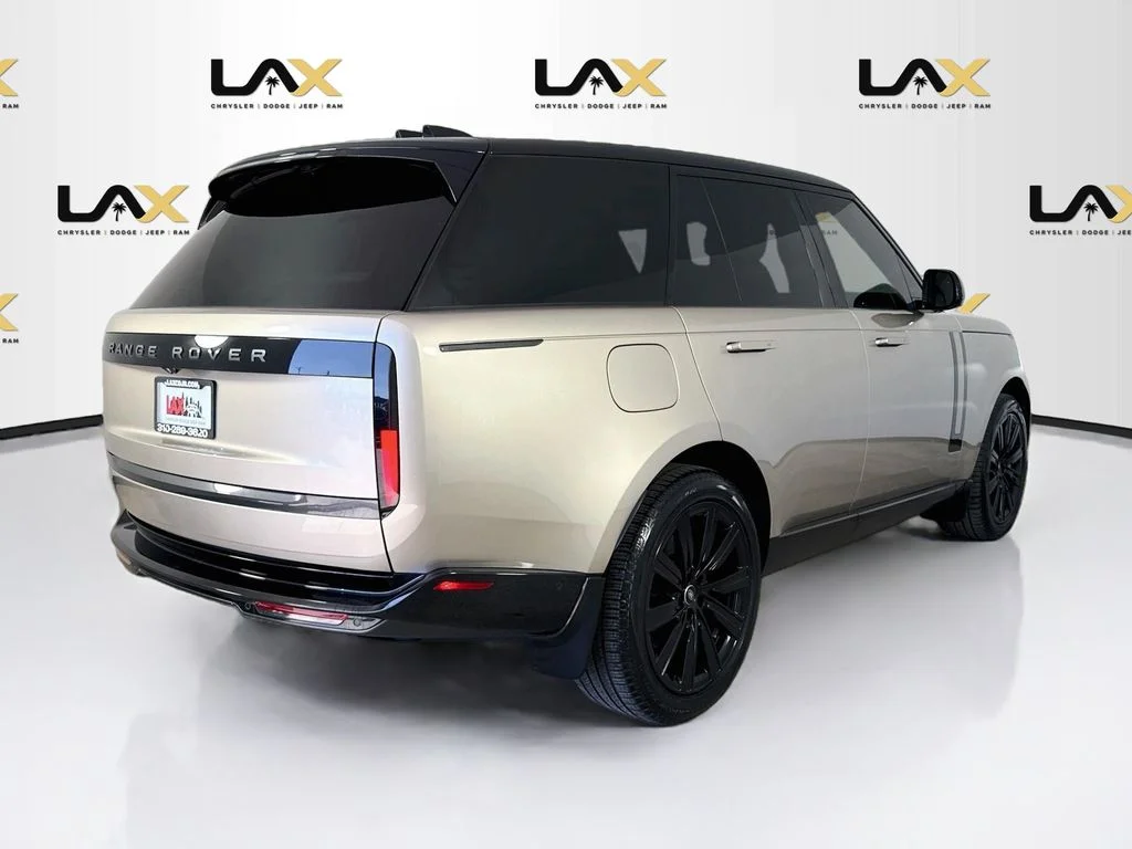 Used 2025 Gold Land Rover SE image 7