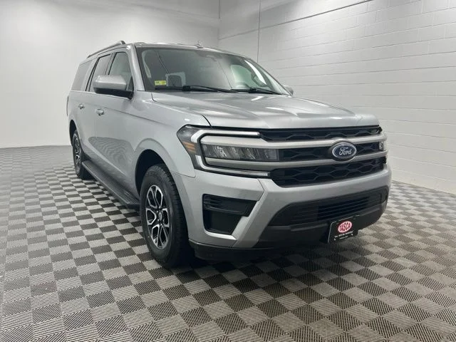 Used 2024 Silver Ford XLT image 1