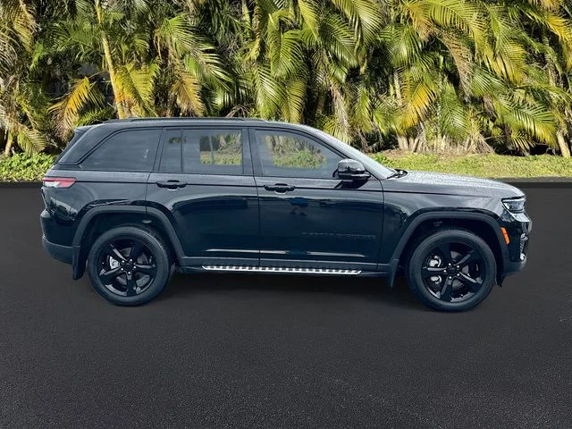 Certified Used 2023 Black Jeep Limited image 4