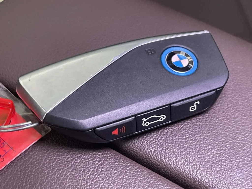 Certified Used 2024 Gray BMW xDrive50 image 39