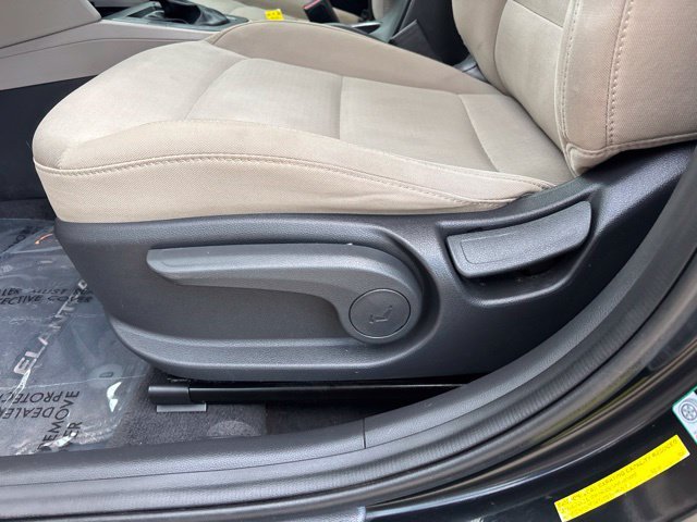 Used 2018 Black Hyundai Value Edition image 14
