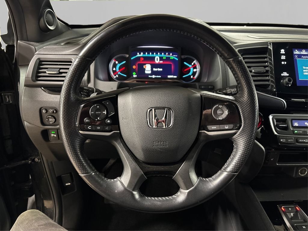 Used 2019 Black Honda Touring image 25