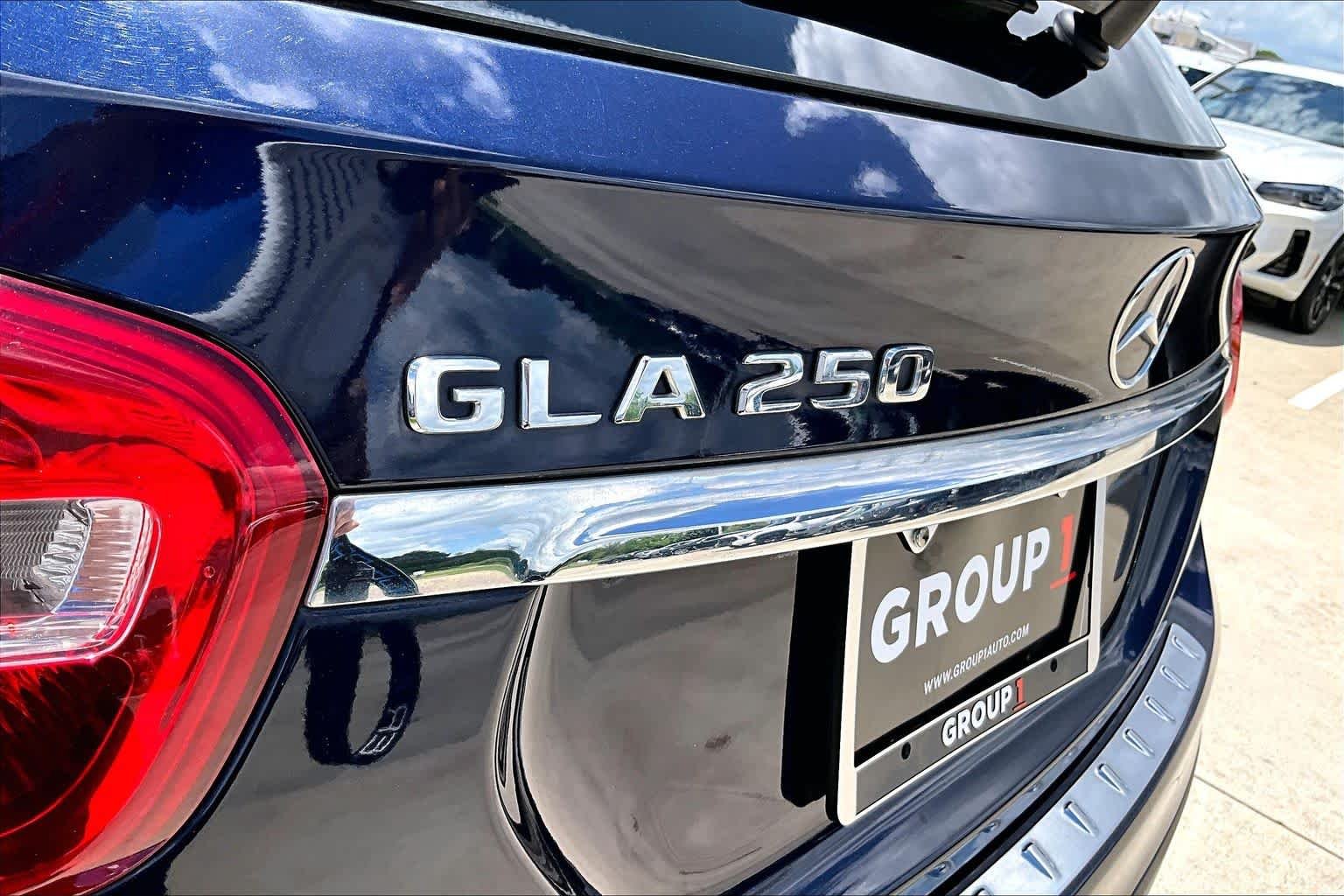 Used 2017 Lunar Blue Metallic Mercedes-Benz GLA 250 image 9