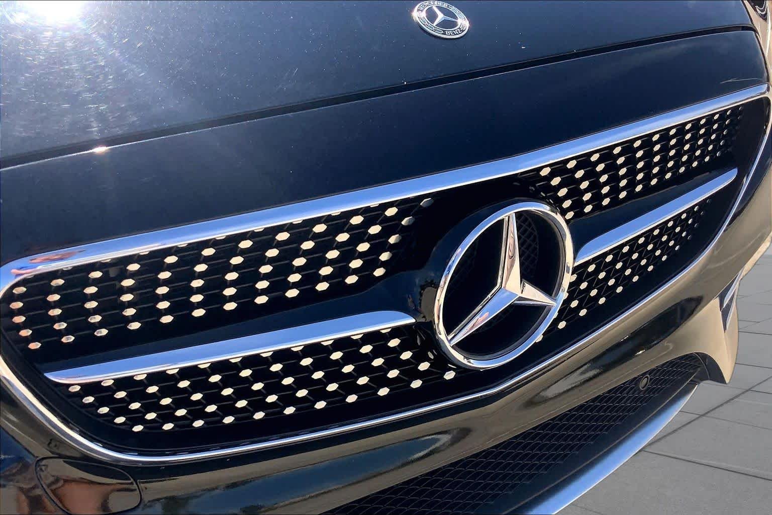 Used 2018 Obsidian Black Metallic Mercedes-Benz AMG® E 43 image 29