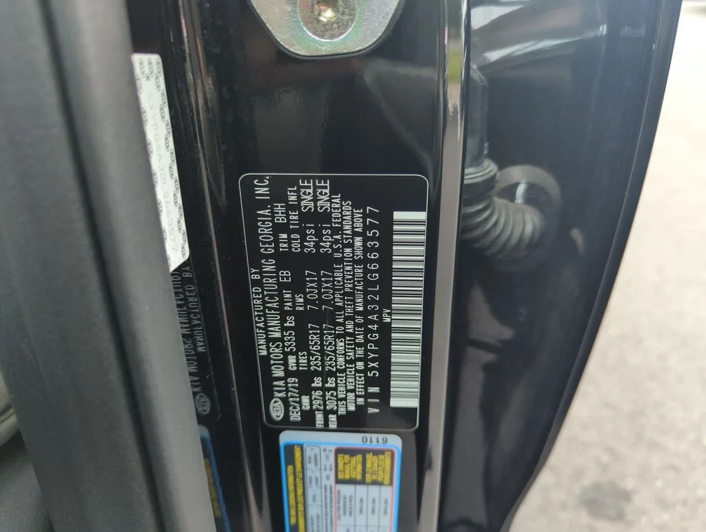 Used 2020 Black Kia LX image 37
