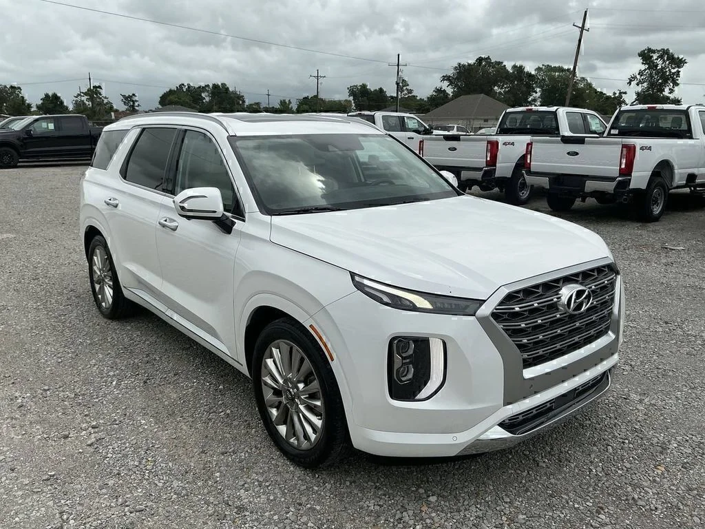 Used 2020 White Hyundai Limited image 10