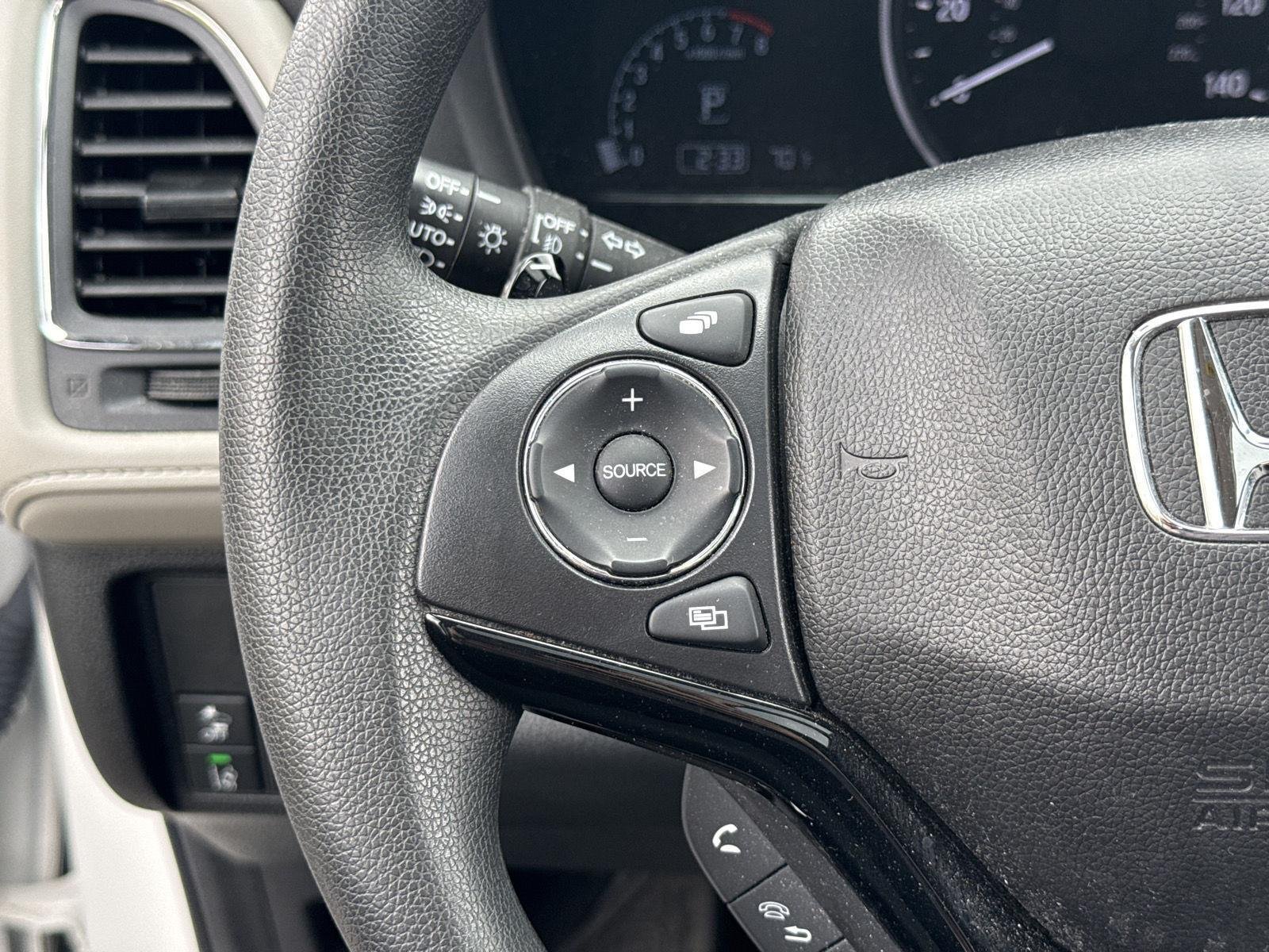 Used 2019 Platinum White Pearl Honda EX image 11