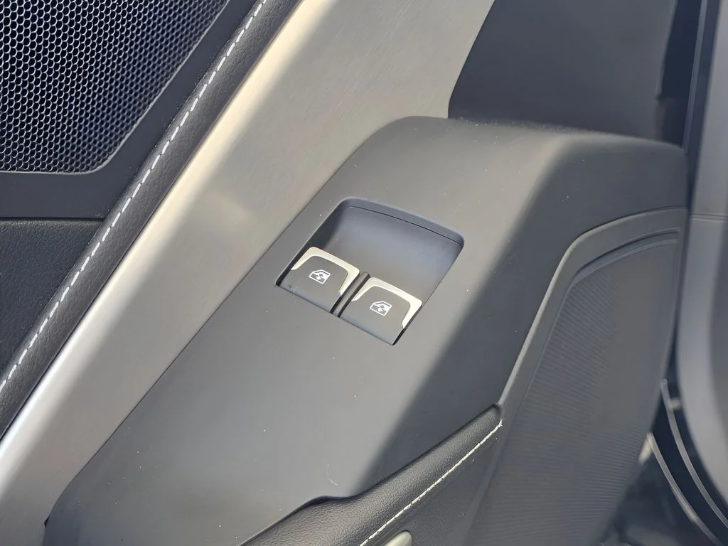 Used 2018 Black Chevrolet Stingray image 14