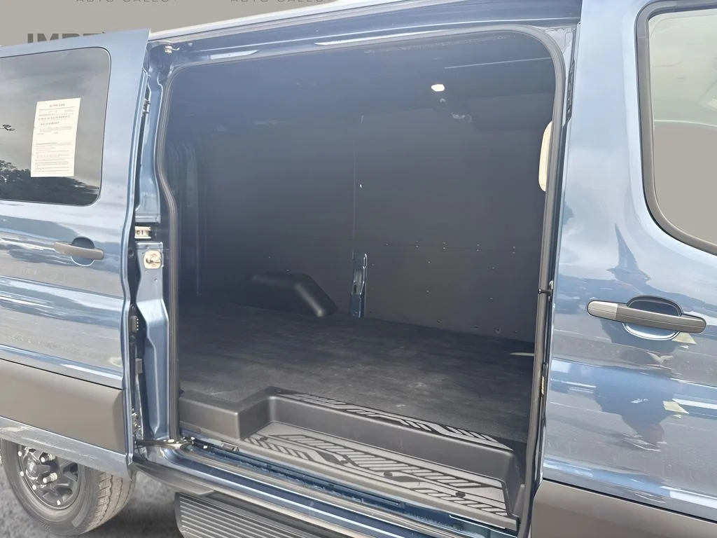 Used 2026 Blue Ford Base image 19