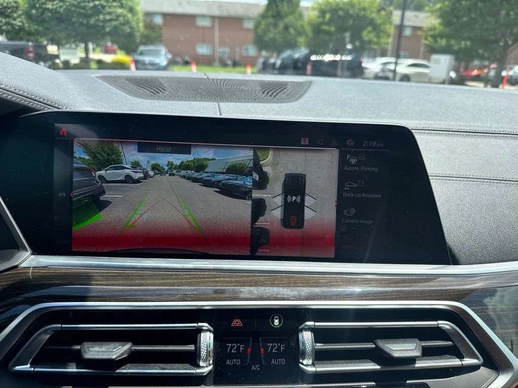 Used 2020 Black BMW xDrive40i image 9