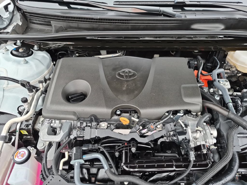 Used 2025 White Toyota SE image 34
