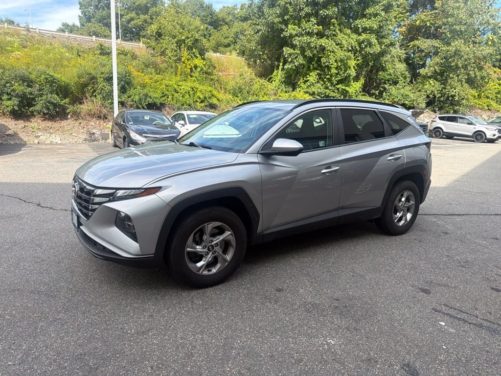 Used 2024 Silver Hyundai SEL image 3