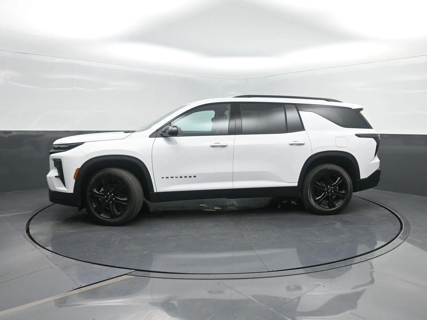 2027 Chevrolet Traverse LT - Photo 1
