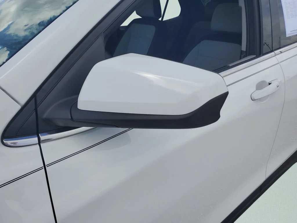 Used 2020 SUMMIT WHITE Chevrolet LT image 25