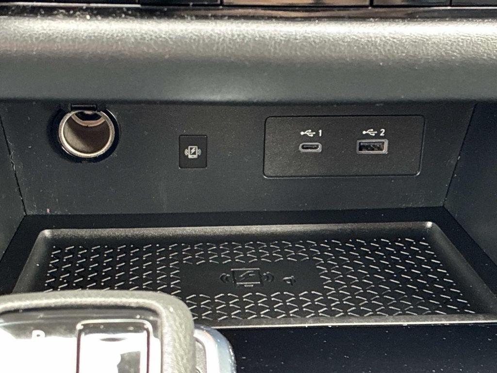 Used 2025 Gray Nissan SL image 32