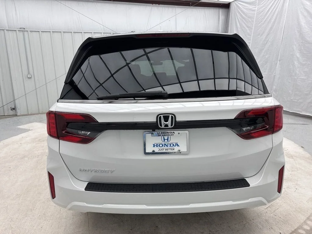 New 2026 Platinum White Pearl Honda EX-L image 7