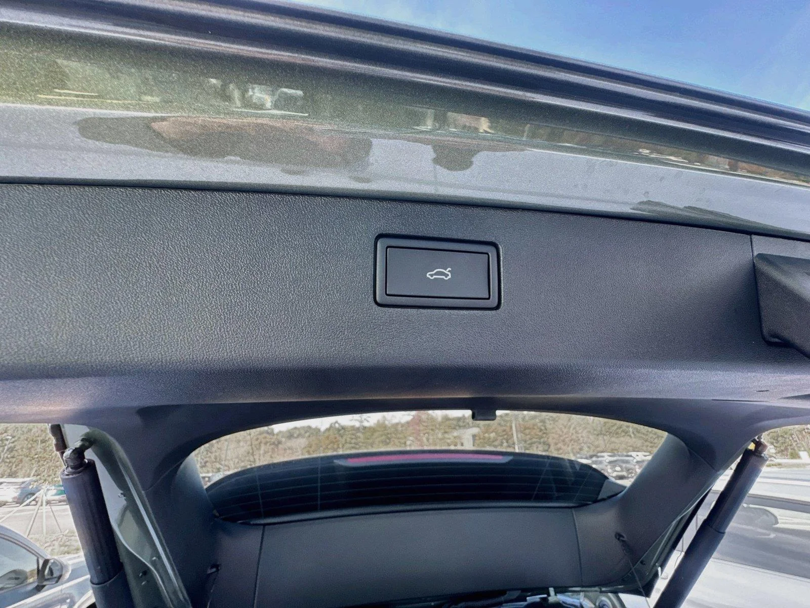 New 2026 Avocado Green w/Deep Black Roof Volkswagen SE R-Line Black image 29