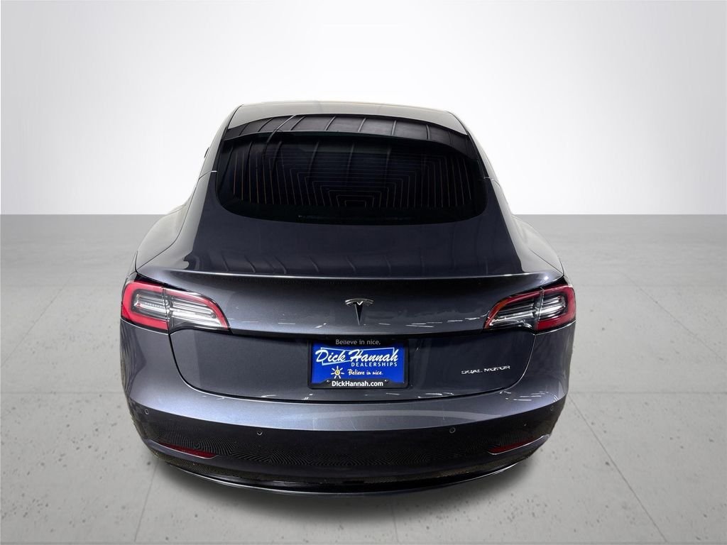 Used 2018  Tesla Performance image 7